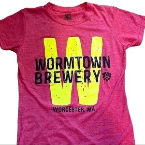𝅺tee shirt, ladies, size Medium, Wormtown Brewery, light weight, pit to pit 18”